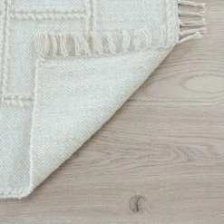 Veke Aatos Villamatto 140x200 Cm Luonnonvalkoinen