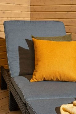 Keter Daytona Deluxe Aurinkotuoli Pehmusteella, Grafiitti -Anno Store Daytona deluxe aurinkotuoli miljoossa musta web pete 6