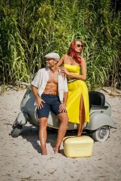 Noortrade Polarbox Kylmälaukku 20L Keltainen Vaaleanpunaisella Tekstillä -Anno Store Polarbox 20L