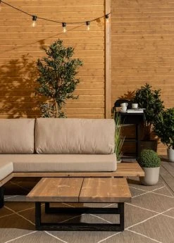 Veke Saima Avokulmasohva Antiikkipetsattu/Texsilk Hiekka 4212 13 Veke Saima Avokulmasohva Antiikkipetsattu/Texsilk Hiekka 4212 -Anno Store Saima avokulmasohva antiikkipetsattu miljoossa web pete 37