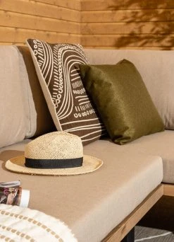 Veke Saima Avokulmasohva Antiikkipetsattu/Texsilk Hiekka 4212 10 Veke Saima Avokulmasohva Antiikkipetsattu/Texsilk Hiekka 4212 -Anno Store Saima avokulmasohva antiikkipetsattu miljoossa web pete 51