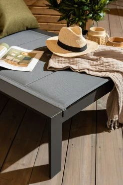 Veke Valo Aurinkosänky Antrasiitti/tiikki -Anno Store Valo aurinkosanky miljoossa PeteAurinkotuoli miljoossa web pete 19