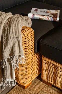 Veke Vorona 3-istuttava Rottinkisohva Luonnonväri/musta Pehmuste -Anno Store Vorona rottinkisohva miljoossa pete 18 1