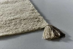 Anno Store 14 Anno Nomadi Villanukkamatto 70x140cm Luonnonharmaa