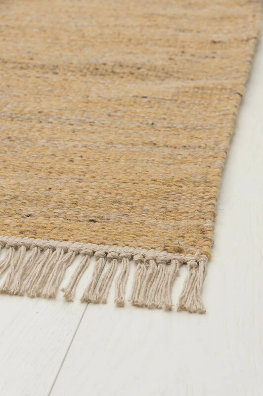 Fanni K Naava Matto 140x200 Cm Voinkeltainen 5 Fanni K Naava Matto 140x200 Cm Voinkeltainen - Image 3