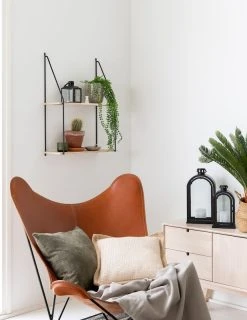 House Nordic Haag Seinähylly Musta/puu -Anno Store house nordic haag seinahylly musta puu 1 web