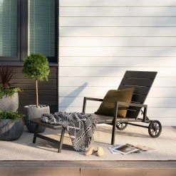 Veke Saari Aurinkotuoli Tummanharmaa