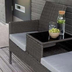 Veke Tupla Puutarhapenkki Pöydällä Tummanharmaa Polyrottinki, Harmaat Pehmusteet -Anno Store tupla puutarhapenkki poydalla tummanharmaa web 6